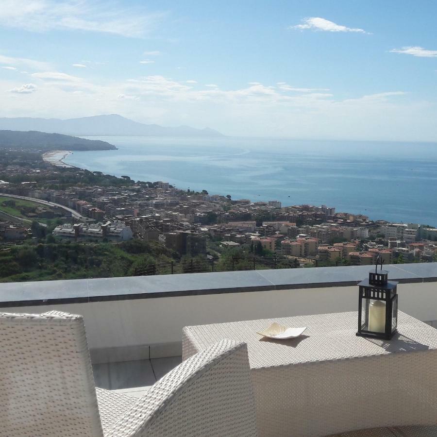 Villa Treglia B&B Formia Eksteriør bilde
